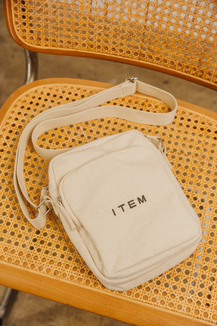 item shoulder bag(ivory)