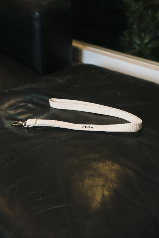 item neck strap
