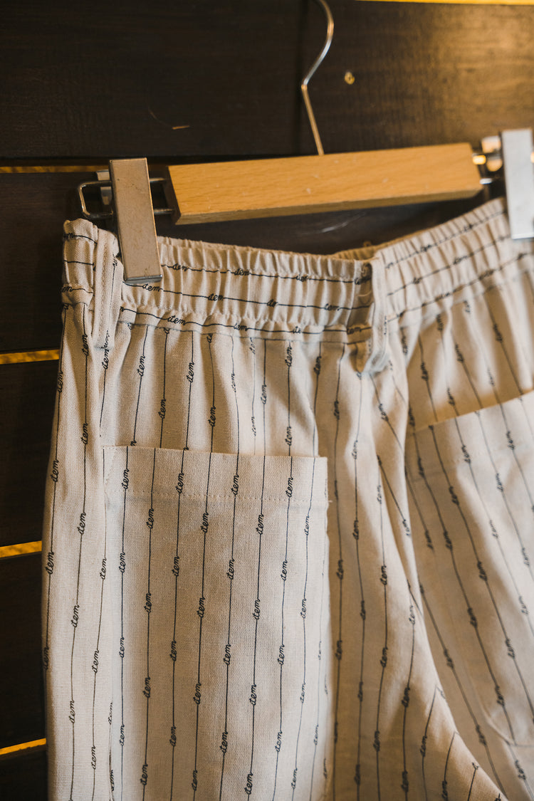 item hand writing stripe pants (ivory)